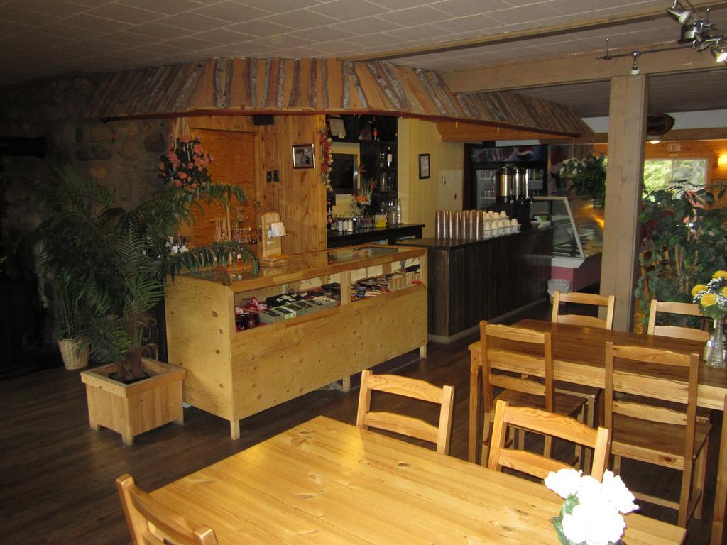 Spirit Lake Lodge Whitehorse Extérieur photo