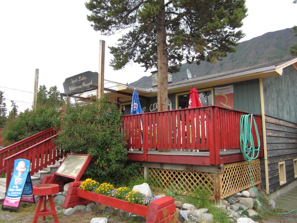 Spirit Lake Lodge Whitehorse Extérieur photo