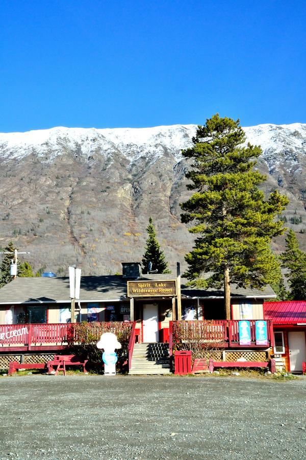 Spirit Lake Lodge Whitehorse Extérieur photo